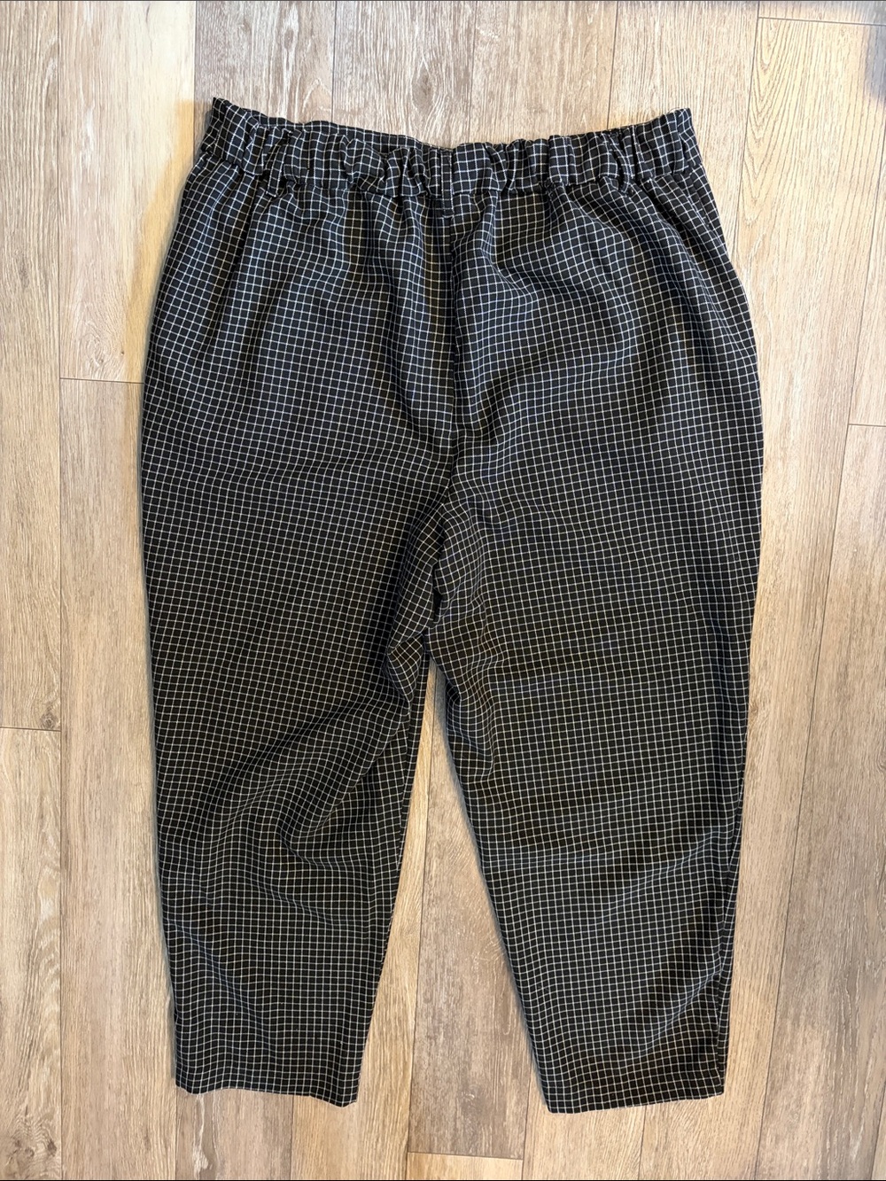 JULES & LEOPOLD | Black Grid-Print Women's Trousers - Picture 10 of 15
